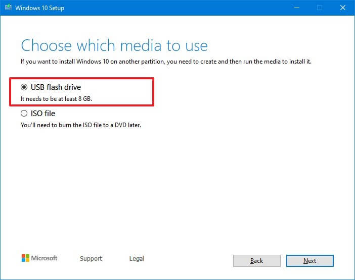 L'outil de création multimédia crée une clé USB Windows 10