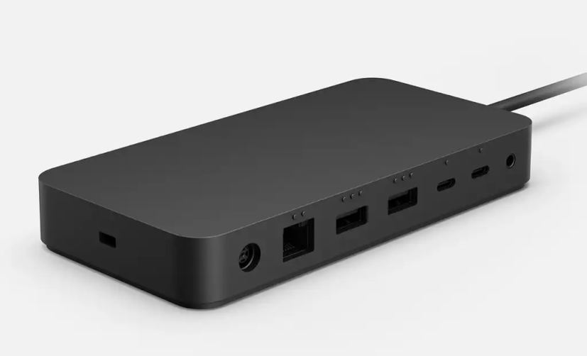 Surface Thunderbolt 4 Dock arrière